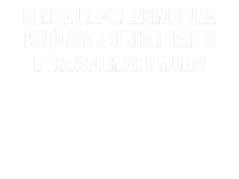 Pessoa sentada em uma cadeira de rodas em um ambiente interno com paredes claras e piso de madeira. Description generated by AI