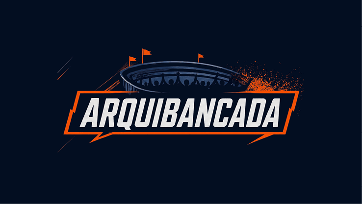 Logotipo estilizado com a palavra “ARQUIBANCADA" em letras mai sculas brancas com contorno laranja e uma arquibancada com bandeiras ao fundo sobre um fundo azul escuro. Description generated by AI